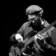 André Hahne, basse